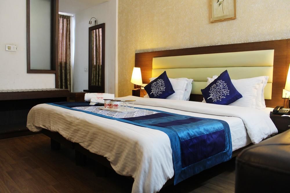 Oyo 1822 Hotel Ambassador Dehradun Exterior foto