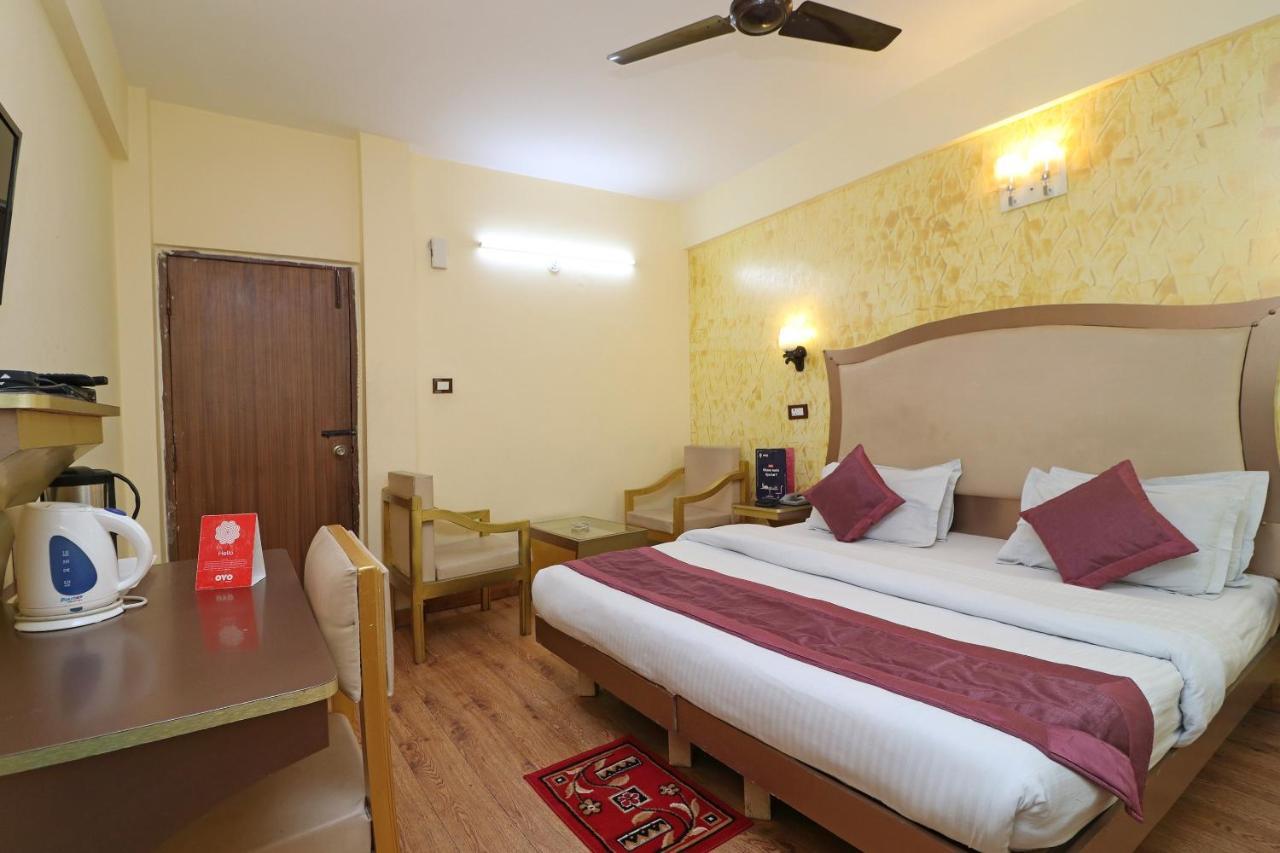 Oyo 1822 Hotel Ambassador Dehradun Exterior foto